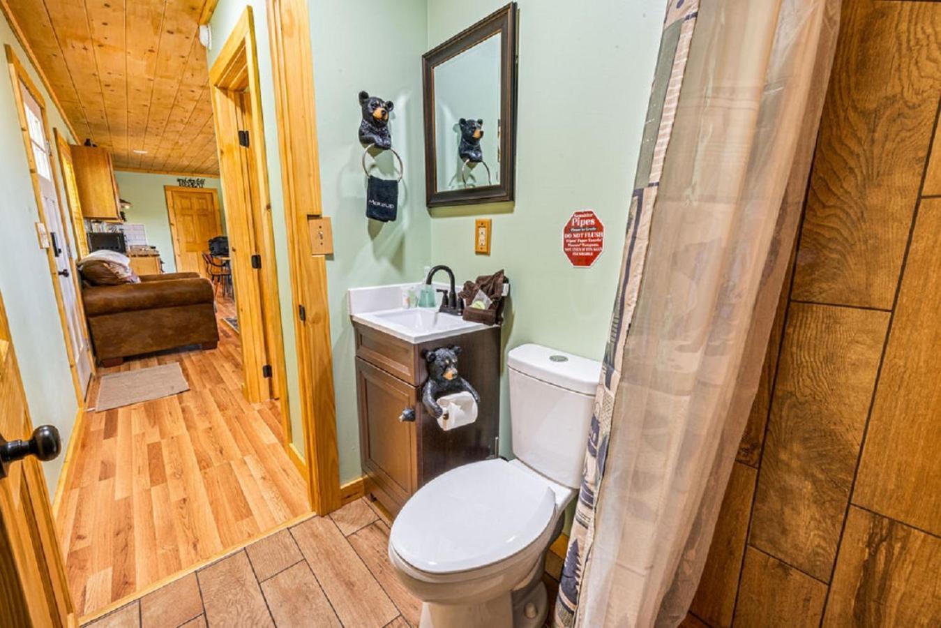 Brand New Tiny Cabin! A Bearly Adventure Sevierville Esterno foto
