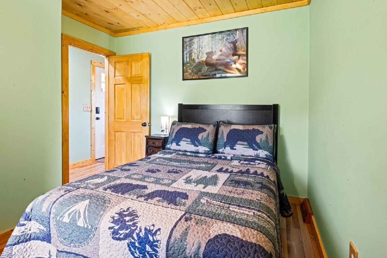 Brand New Tiny Cabin! A Bearly Adventure Sevierville Esterno foto