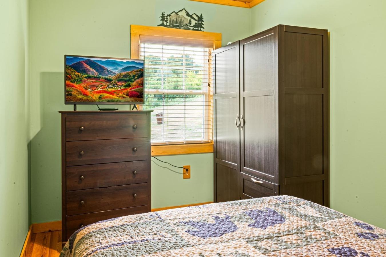 Brand New Tiny Cabin! A Bearly Adventure Sevierville Esterno foto