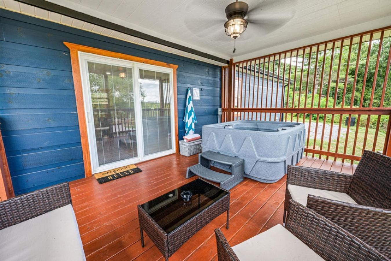 Brand New Tiny Cabin! A Bearly Adventure Sevierville Esterno foto